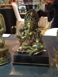 云南典藏2012秋季文物艺术品拍卖会预展 汇聚金铜造像、唐卡与法器的艺术盛宴